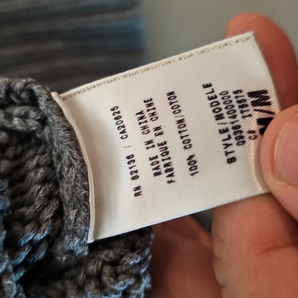 Guess Medium Gray Cable Knit Women's Sweater - Picture 7 of 8